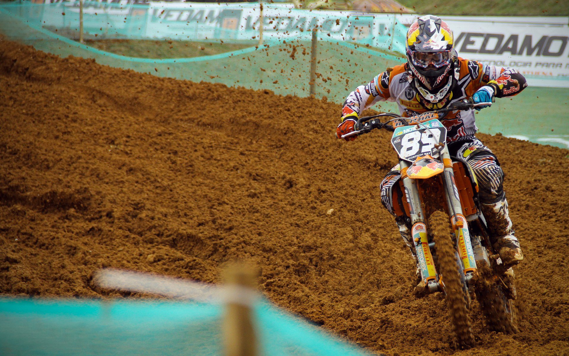 未来技术：智能穿戴设备为球员提供全方位训练数据，智能穿戴领域