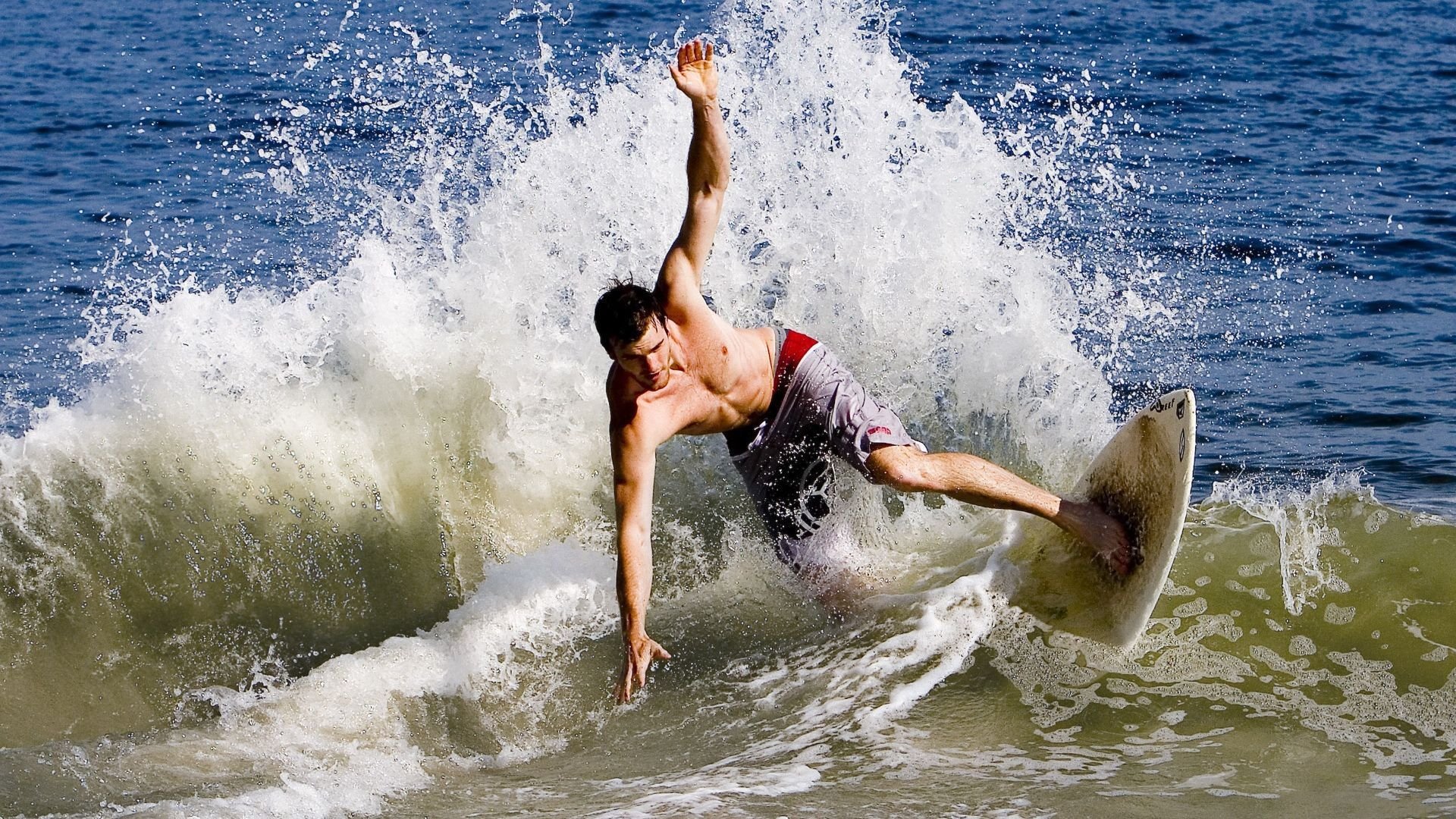 leyu-逆境中的坚韧：伤病复出球员的励志故事，逆境中成长的运动员