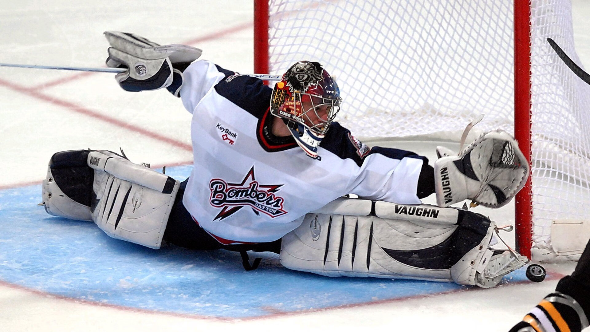 技术训练体系朝规范化、专业化推进，技术训练的要求